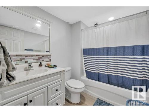 21632 94B Avenue, Edmonton, AB - Indoor Photo Showing Bathroom