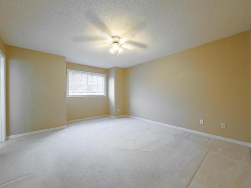 21 2419 133 Avenue, Edmonton, AB - Indoor Photo Showing Other Room