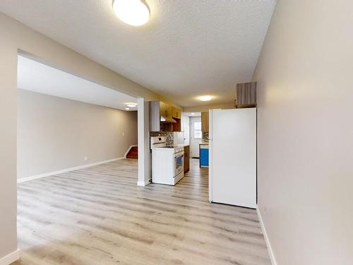 5 1580 Mill Woods Rd E, Edmonton, AB - Indoor