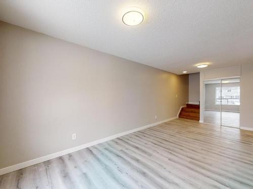 5 1580 Mill Woods Rd E, Edmonton, AB - Indoor Photo Showing Other Room