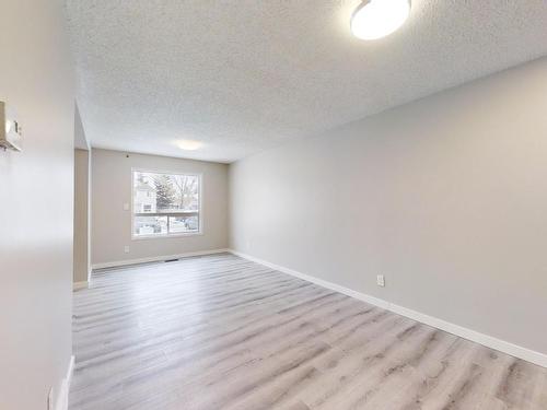 5 1580 Mill Woods Rd E, Edmonton, AB - Indoor Photo Showing Other Room