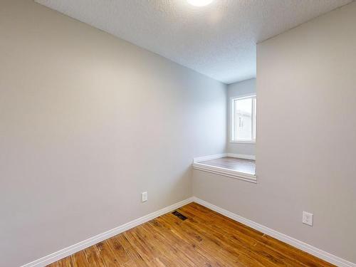 5 1580 Mill Woods Rd E, Edmonton, AB - Indoor Photo Showing Other Room