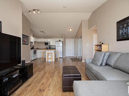 416 5350 199 Street, Edmonton, AB - Indoor Photo Showing Living Room