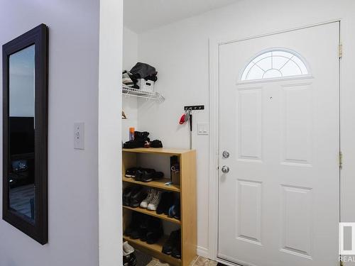 198 Marlborough Place, Edmonton, AB - Indoor Photo Showing Other Room