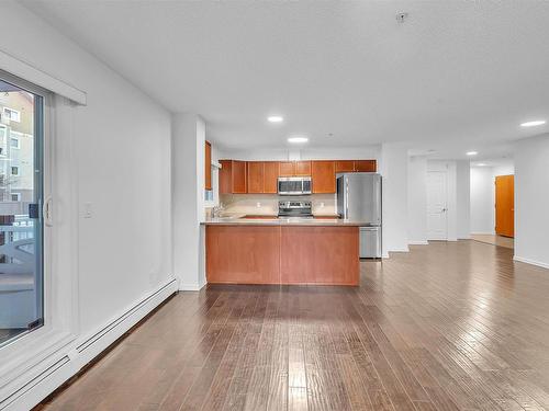 102 13710 150 Avenue, Edmonton, AB - Indoor Photo Showing Kitchen