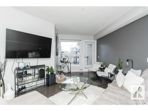 315 10523 123 Street, Edmonton, AB - Indoor Photo Showing Living Room