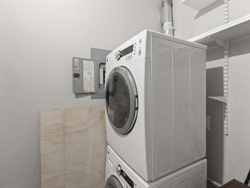 905 10179 105 Street, Edmonton, AB - Indoor Photo Showing Laundry Room