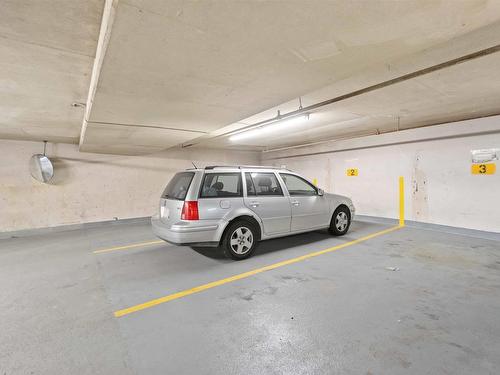 905 10179 105 Street, Edmonton, AB - Indoor Photo Showing Garage