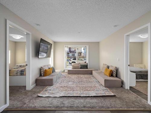 109 14808 125 Street, Edmonton, AB - Indoor Photo Showing Living Room