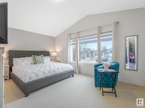 49 2508 Hanna Crescent, Edmonton, AB - Indoor Photo Showing Bedroom