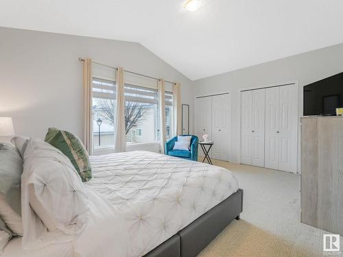 49 2508 Hanna Crescent, Edmonton, AB - Indoor Photo Showing Bedroom