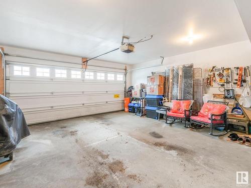 49 2508 Hanna Crescent, Edmonton, AB - Indoor Photo Showing Garage