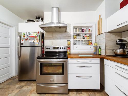 11519 95 Street, Edmonton, AB - Indoor Photo Showing Kitchen