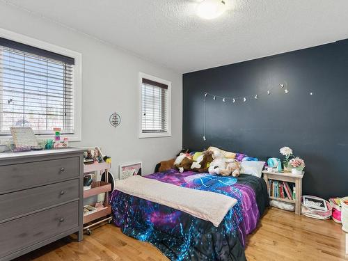 Stony Plain, AB - Indoor Photo Showing Bedroom