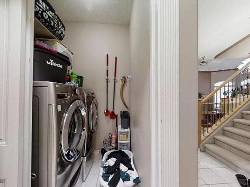 2823 34A Avenue, Edmonton, AB - Indoor Photo Showing Laundry Room