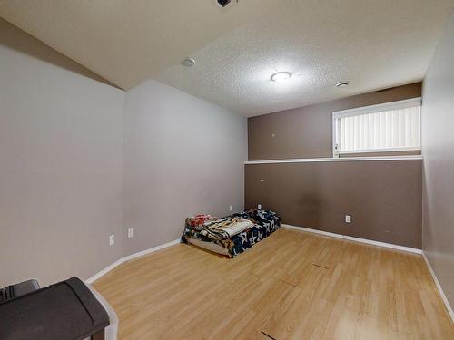 2823 34A Avenue, Edmonton, AB - Indoor Photo Showing Other Room