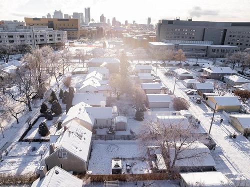 Edmonton, AB - Outdoor With View