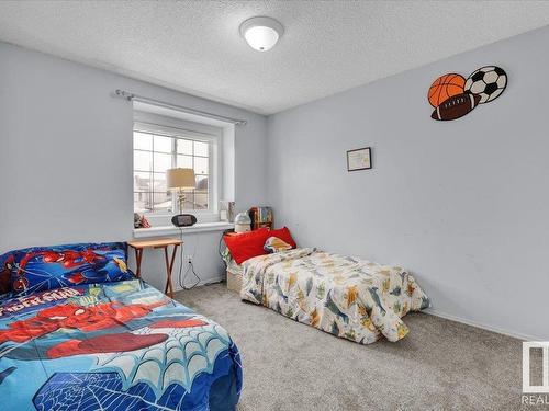 431 Breckenridge Lane, Edmonton, AB - Indoor Photo Showing Bedroom