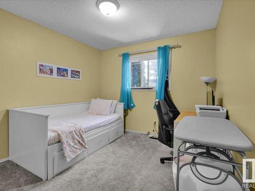 431 Breckenridge Lane, Edmonton, AB - Indoor