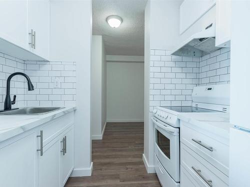 1204 10160 116 Street, Edmonton, AB - Indoor Photo Showing Kitchen