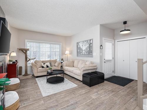 8120 224 Street, Edmonton, AB - Indoor Photo Showing Living Room