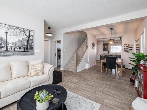 8120 224 Street, Edmonton, AB - Indoor Photo Showing Living Room