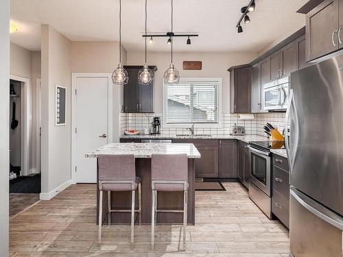 8120 224 Street, Edmonton, AB - Indoor Photo Showing Kitchen With Upgraded Kitchen