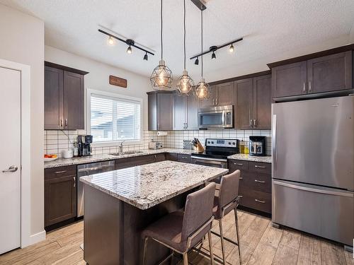 8120 224 Street, Edmonton, AB - Indoor Photo Showing Kitchen With Upgraded Kitchen