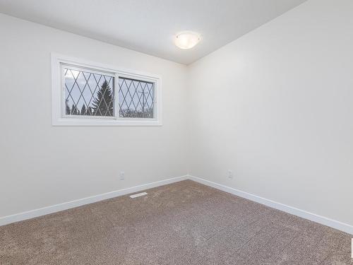 11860 58 Street, Edmonton, AB - Indoor Photo Showing Other Room