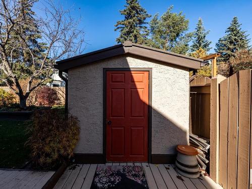 11036 10 Avenue, Edmonton, AB - Outdoor