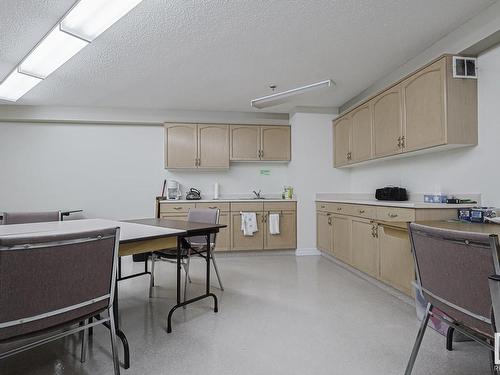 306 10915 21 Avenue, Edmonton, AB - Indoor Photo Showing Kitchen