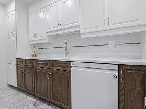 306 10915 21 Avenue, Edmonton, AB - Indoor Photo Showing Kitchen