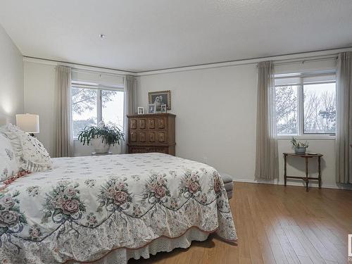 306 10915 21 Avenue, Edmonton, AB - Indoor Photo Showing Bedroom