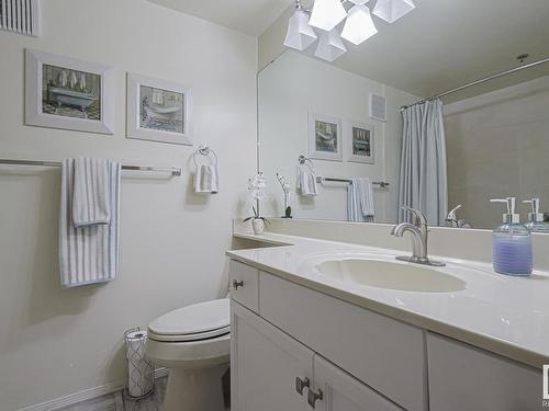 306 10915 21 Avenue, Edmonton, AB - Indoor Photo Showing Bathroom