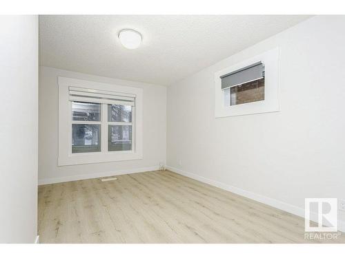 9937 88 Avenue, Edmonton, AB - Indoor Photo Showing Other Room