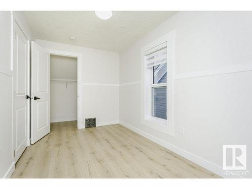 9937 88 Avenue, Edmonton, AB - Indoor Photo Showing Other Room