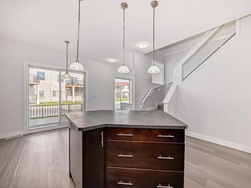 32 13825 155 Avenue, Edmonton, AB - Indoor Photo Showing Kitchen