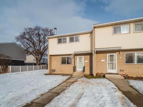 436 Hermitage Road, Edmonton, AB - Outdoor With Facade