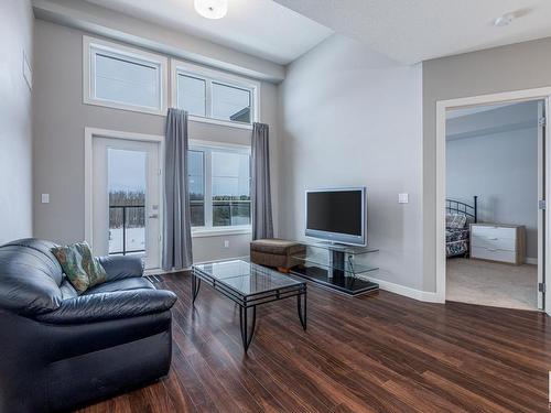 409 5029 Edgemont Boulevard, Edmonton, AB - Indoor Photo Showing Living Room