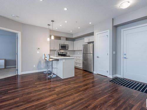 409 5029 Edgemont Boulevard, Edmonton, AB - Indoor Photo Showing Kitchen