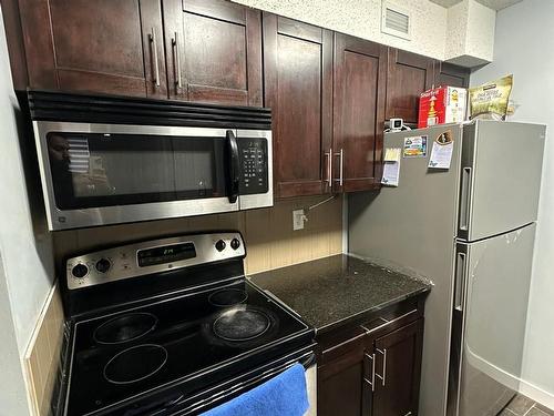 116 534 Watt Boulevard, Edmonton, AB - Indoor Photo Showing Kitchen