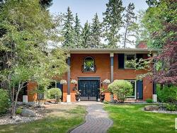 24 WELLINGTON CR NW  Edmonton, AB T5N 3V2