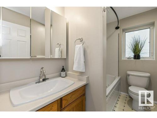 17 Waverly Drive, St. Albert, AB - Indoor Photo Showing Bathroom