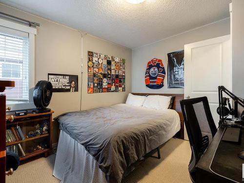 8611 Summerside Grande Boulevard, Edmonton, AB - Indoor Photo Showing Bedroom