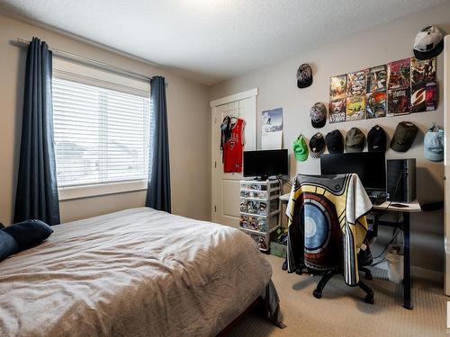 8611 Summerside Grande Boulevard, Edmonton, AB - Indoor Photo Showing Bedroom