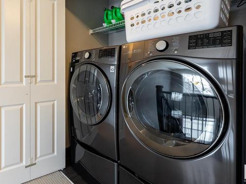 8611 Summerside Grande Boulevard, Edmonton, AB - Indoor Photo Showing Laundry Room