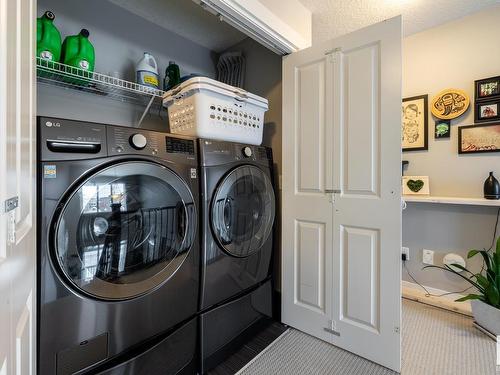 8611 Summerside Grande Boulevard, Edmonton, AB - Indoor Photo Showing Laundry Room