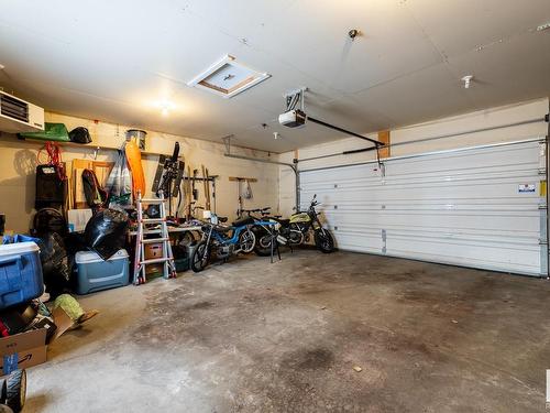 8611 Summerside Grande Boulevard, Edmonton, AB - Indoor Photo Showing Garage