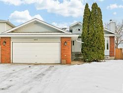 16519 98 Street  Edmonton, AB T5X 5L1