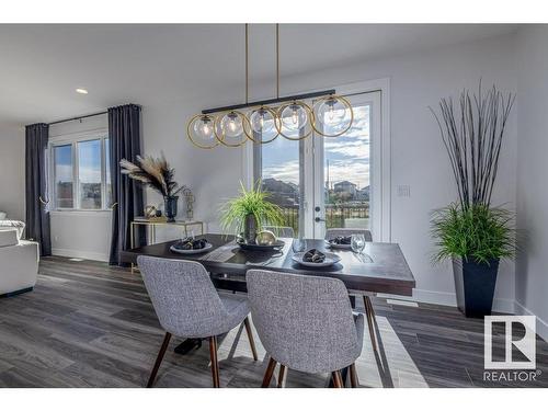 4 Hull Wynd, Spruce Grove, AB - Indoor Photo Showing Dining Room